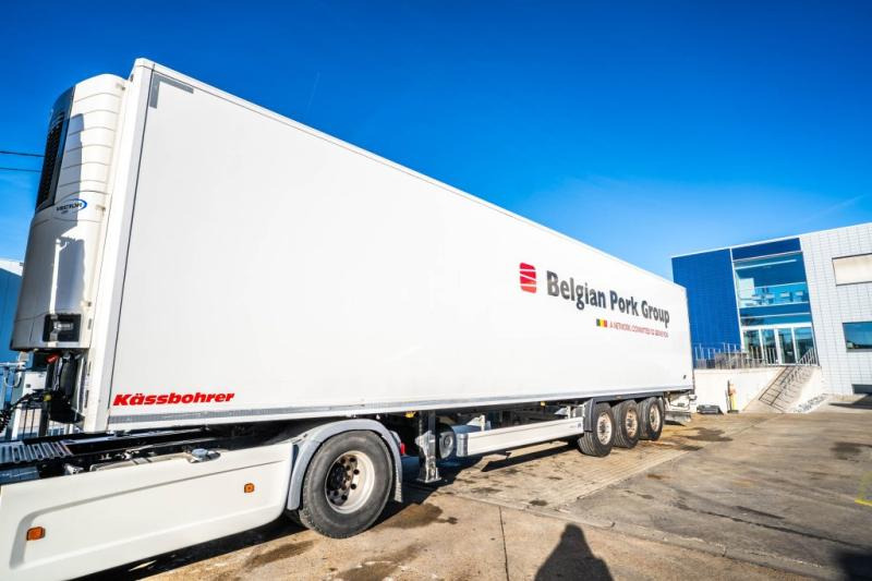 KAESSBOHRER Kässbohrer +CARRIER 1350 - Puoliperävaunu: kuva KAESSBOHRER Kässbohrer +CARRIER 1350 - Puoliperävaunu KAESSBOHRER Kässbohrer +CARRIER 1350 - Puoliperävaunu: kuva KAESSBOHRER Kässbohrer +CARRIER 1350 - Puoliperävaunu