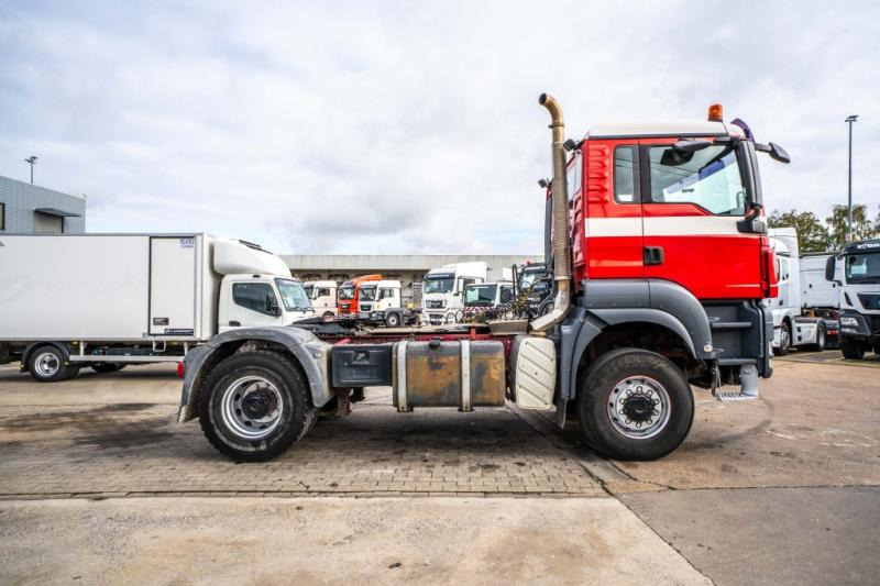 MAN TGS 18.440 BLS 4x4 (+cardan) - Vetopöytäauto: kuva MAN TGS 18.440 BLS 4x4 (+cardan) - Vetopöytäauto MAN TGS 18.440 BLS 4x4 (+cardan) - Vetopöytäauto: kuva MAN TGS 18.440 BLS 4x4 (+cardan) - Vetopöytäauto