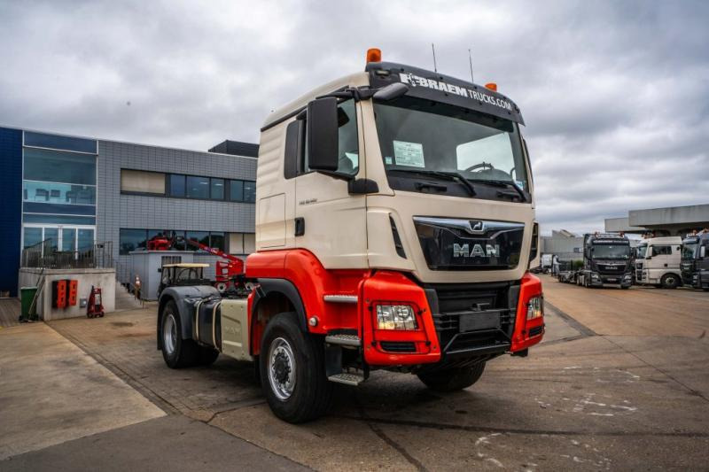 MAN TGS 18.460 BLS 4X4 +KIPHYDR / (met Cardan) - Vetopöytäauto: kuva MAN TGS 18.460 BLS 4X4 +KIPHYDR / (met Cardan) - Vetopöytäauto MAN TGS 18.460 BLS 4X4 +KIPHYDR / (met Cardan) - Vetopöytäauto: kuva MAN TGS 18.460 BLS 4X4 +KIPHYDR / (met Cardan) - Vetopöytäauto