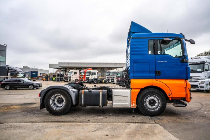 MAN TGX 18.420 XL BLS-INTARDER+HYDR. - Vetopöytäauto: kuva MAN TGX 18.420 XL BLS-INTARDER+HYDR. - Vetopöytäauto MAN TGX 18.420 XL BLS-INTARDER+HYDR. - Vetopöytäauto: kuva MAN TGX 18.420 XL BLS-INTARDER+HYDR. - Vetopöytäauto