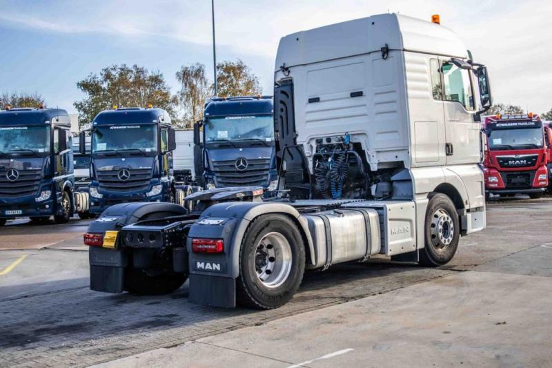 MAN TGX 18.440 XLX BLS + INTARDER - Vetopöytäauto: kuva MAN TGX 18.440 XLX BLS + INTARDER - Vetopöytäauto MAN TGX 18.440 XLX BLS + INTARDER - Vetopöytäauto: kuva MAN TGX 18.440 XLX BLS + INTARDER - Vetopöytäauto