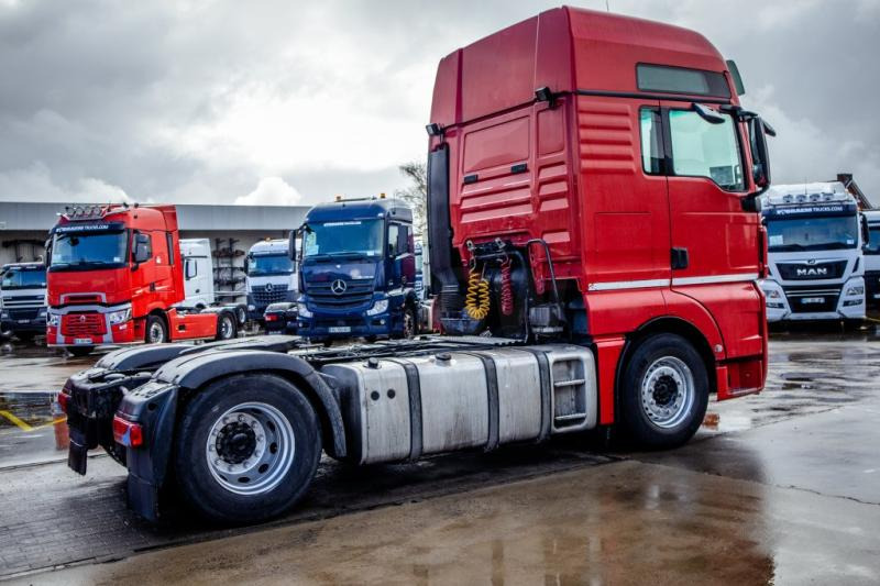MAN TGX 18.440 XXL BLS - Vetopöytäauto: kuva MAN TGX 18.440 XXL BLS - Vetopöytäauto MAN TGX 18.440 XXL BLS - Vetopöytäauto: kuva MAN TGX 18.440 XXL BLS - Vetopöytäauto