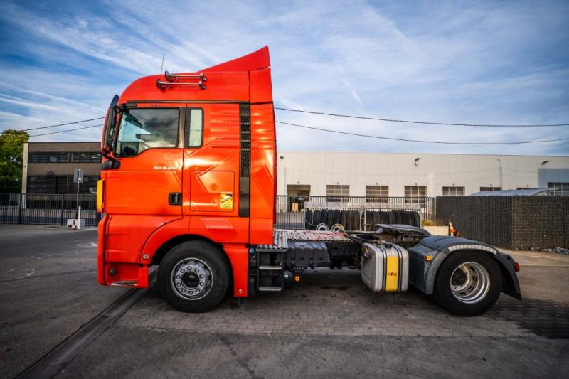 MAN TGX 18.470 XLX BLS+KIPHYDR. - Vetopöytäauto: kuva MAN TGX 18.470 XLX BLS+KIPHYDR. - Vetopöytäauto MAN TGX 18.470 XLX BLS+KIPHYDR. - Vetopöytäauto: kuva MAN TGX 18.470 XLX BLS+KIPHYDR. - Vetopöytäauto