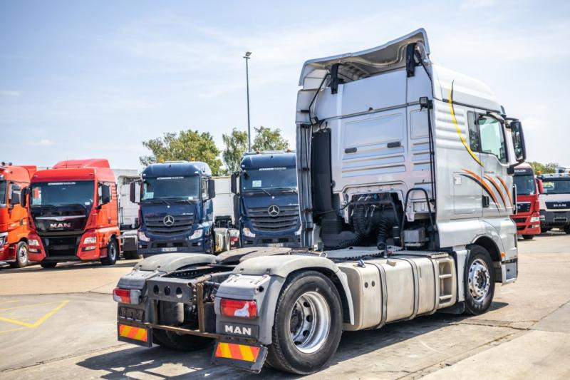 MAN TGX 18.480 XLX BLS+INTARDER+EURO 5 - Vetopöytäauto: kuva MAN TGX 18.480 XLX BLS+INTARDER+EURO 5 - Vetopöytäauto MAN TGX 18.480 XLX BLS+INTARDER+EURO 5 - Vetopöytäauto: kuva MAN TGX 18.480 XLX BLS+INTARDER+EURO 5 - Vetopöytäauto