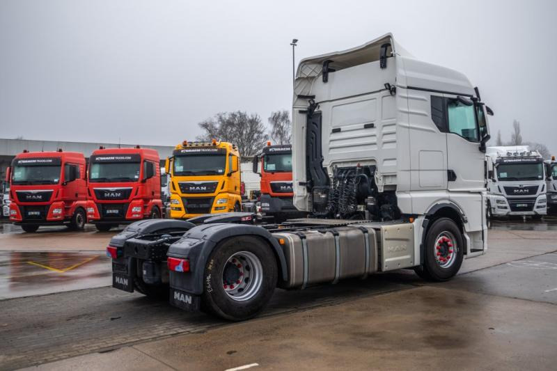 MAN TGX 18.510 XLX BLS - HYDR.+INTARDER - Vetopöytäauto: kuva MAN TGX 18.510 XLX BLS - HYDR.+INTARDER - Vetopöytäauto MAN TGX 18.510 XLX BLS - HYDR.+INTARDER - Vetopöytäauto: kuva MAN TGX 18.510 XLX BLS - HYDR.+INTARDER - Vetopöytäauto