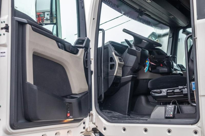 MAN TGX 18.510 XLX BLS - HYDR.+INTARDER - Vetopöytäauto: kuva MAN TGX 18.510 XLX BLS - HYDR.+INTARDER - Vetopöytäauto MAN TGX 18.510 XLX BLS - HYDR.+INTARDER - Vetopöytäauto: kuva MAN TGX 18.510 XLX BLS - HYDR.+INTARDER - Vetopöytäauto