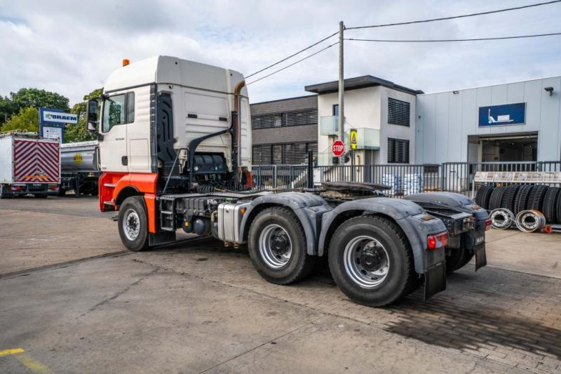 MAN TGX 33.560 XLX BLS+BIG AXLES+INTARDER - Vetopöytäauto: kuva MAN TGX 33.560 XLX BLS+BIG AXLES+INTARDER - Vetopöytäauto MAN TGX 33.560 XLX BLS+BIG AXLES+INTARDER - Vetopöytäauto: kuva MAN TGX 33.560 XLX BLS+BIG AXLES+INTARDER - Vetopöytäauto