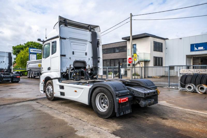 Mercedes ACTROS 1842 LS - Vetopöytäauto: kuva Mercedes ACTROS 1842 LS - Vetopöytäauto Mercedes ACTROS 1842 LS - Vetopöytäauto: kuva Mercedes ACTROS 1842 LS - Vetopöytäauto