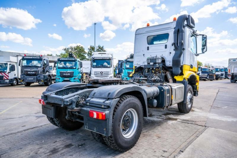 Mercedes AROCS 2045 AS (cardan) - Vetopöytäauto: kuva Mercedes AROCS 2045 AS (cardan) - Vetopöytäauto Mercedes AROCS 2045 AS (cardan) - Vetopöytäauto: kuva Mercedes AROCS 2045 AS (cardan) - Vetopöytäauto