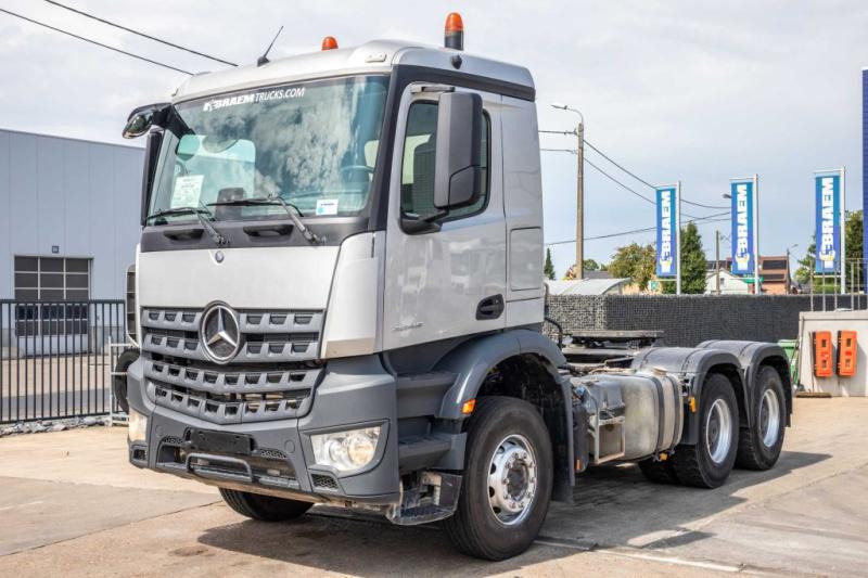 Mercedes AROCS 2645 BLS-6X4 - Vetopöytäauto: kuva Mercedes AROCS 2645 BLS-6X4 - Vetopöytäauto Mercedes AROCS 2645 BLS-6X4 - Vetopöytäauto: kuva Mercedes AROCS 2645 BLS-6X4 - Vetopöytäauto