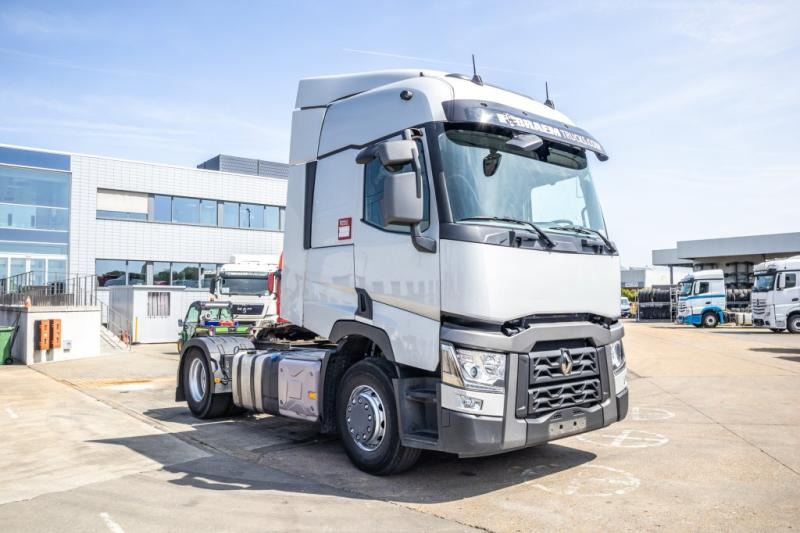 Renault T440 - Vetopöytäauto: kuva Renault T440 - Vetopöytäauto Renault T440 - Vetopöytäauto: kuva Renault T440 - Vetopöytäauto