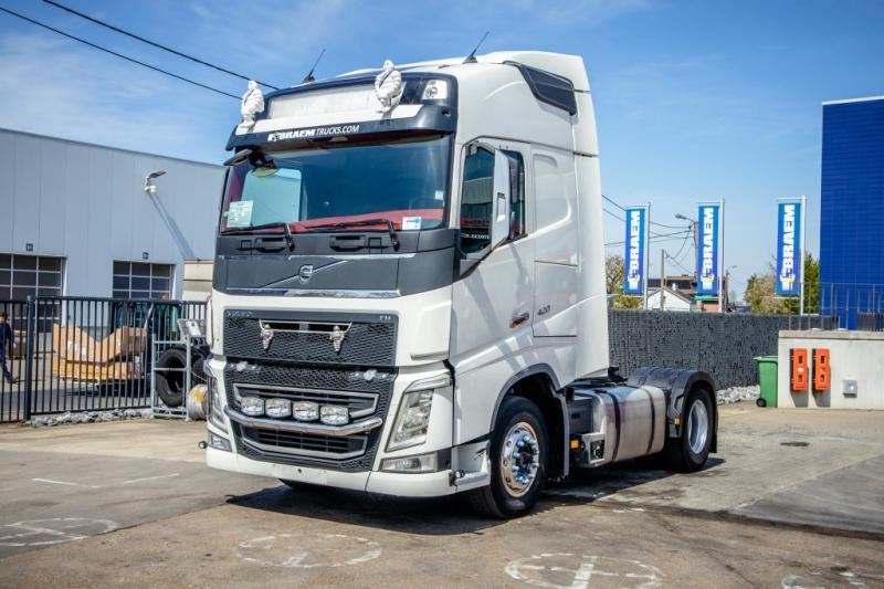 Volvo FH 420 - Vetopöytäauto: kuva Volvo FH 420 - Vetopöytäauto Volvo FH 420 - Vetopöytäauto: kuva Volvo FH 420 - Vetopöytäauto