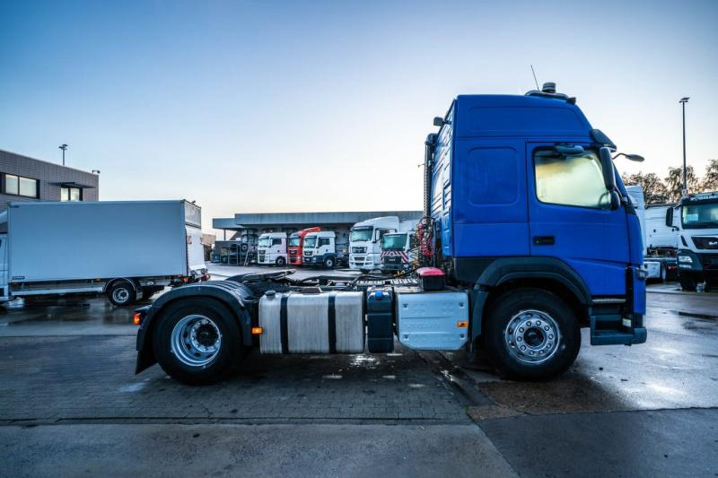 Volvo FM 420 +KIPHYDR. - Vetopöytäauto: kuva Volvo FM 420 +KIPHYDR. - Vetopöytäauto Volvo FM 420 +KIPHYDR. - Vetopöytäauto: kuva Volvo FM 420 +KIPHYDR. - Vetopöytäauto