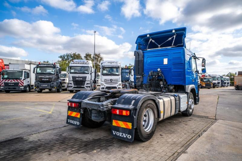 Volvo FMX 420+KIPHYDR. - Vetopöytäauto: kuva Volvo FMX 420+KIPHYDR. - Vetopöytäauto Volvo FMX 420+KIPHYDR. - Vetopöytäauto: kuva Volvo FMX 420+KIPHYDR. - Vetopöytäauto