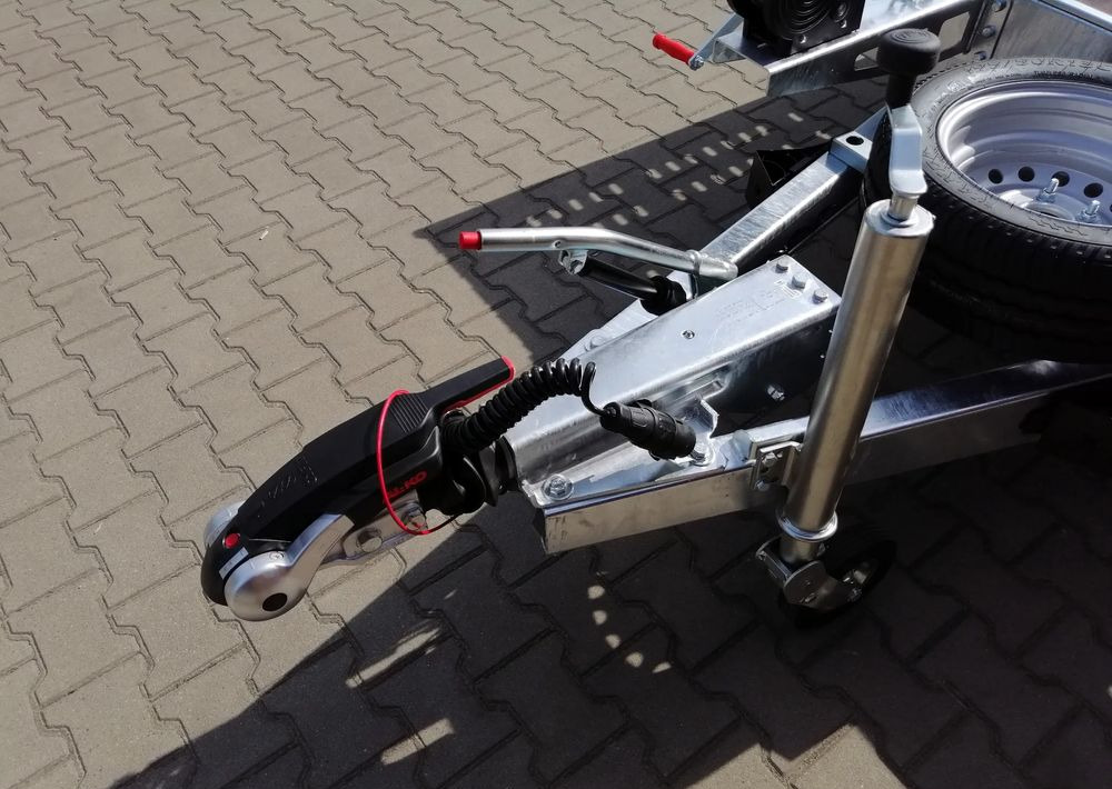 Besttrailers WARIOR (Mars) - Kuljetin perävaunu: kuva Besttrailers WARIOR (Mars) - Kuljetin perävaunu Besttrailers WARIOR (Mars) - Kuljetin perävaunu: kuva Besttrailers WARIOR (Mars) - Kuljetin perävaunu