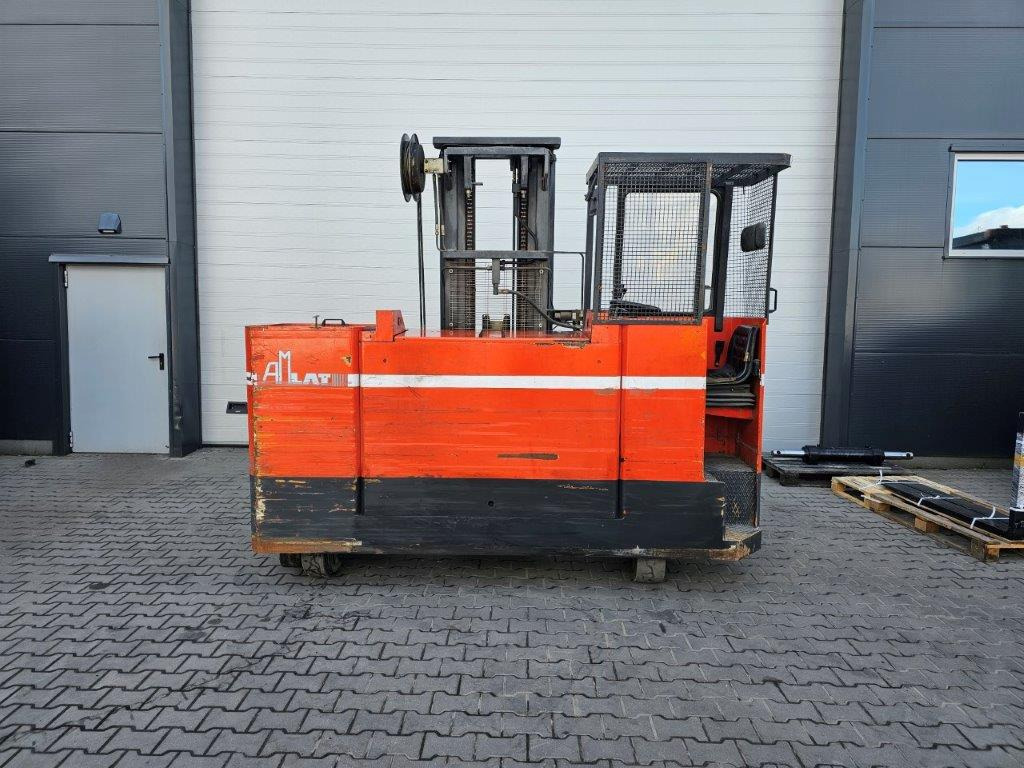 Amlat LT30-4V/140 - Nelitietrukki: kuva Amlat LT30-4V/140 - Nelitietrukki Amlat LT30-4V/140 - Nelitietrukki: kuva Amlat LT30-4V/140 - Nelitietrukki