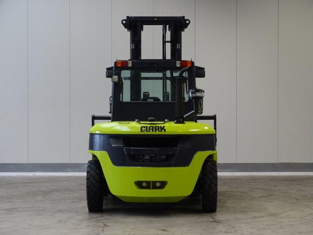 Clark C80D900 - TRIPLEX - NEU - Dieseltrukki: kuva Clark C80D900 - TRIPLEX - NEU - Dieseltrukki Clark C80D900 - TRIPLEX - NEU - Dieseltrukki: kuva Clark C80D900 - TRIPLEX - NEU - Dieseltrukki