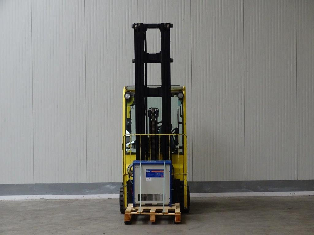 Hyster J2.0XNT - Sähkötrukki: kuva Hyster J2.0XNT - Sähkötrukki Hyster J2.0XNT - Sähkötrukki: kuva Hyster J2.0XNT - Sähkötrukki