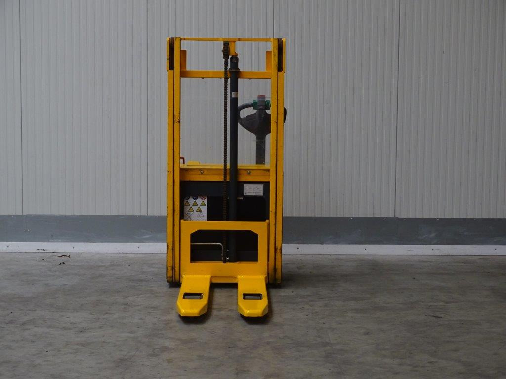 Jungheinrich EJC110 - NEU BATTERIE - Pinoamistrukki: kuva Jungheinrich EJC110 - NEU BATTERIE - Pinoamistrukki Jungheinrich EJC110 - NEU BATTERIE - Pinoamistrukki: kuva Jungheinrich EJC110 - NEU BATTERIE - Pinoamistrukki