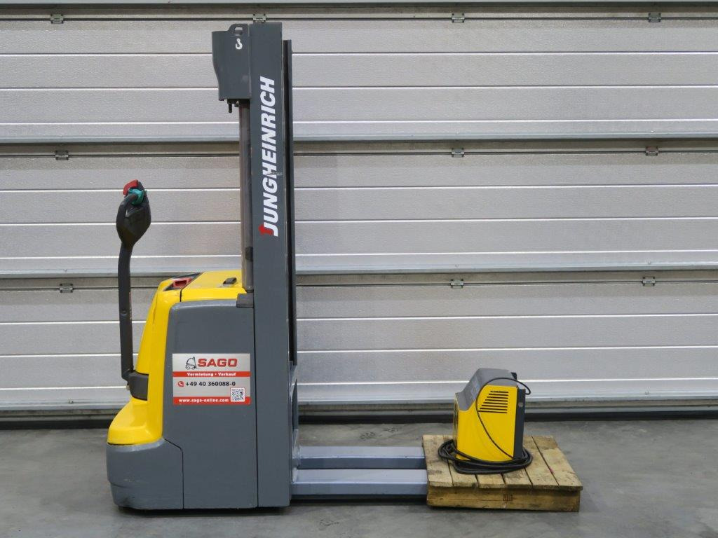 Jungheinrich EJC214 - Pinoamistrukki: kuva Jungheinrich EJC214 - Pinoamistrukki Jungheinrich EJC214 - Pinoamistrukki: kuva Jungheinrich EJC214 - Pinoamistrukki