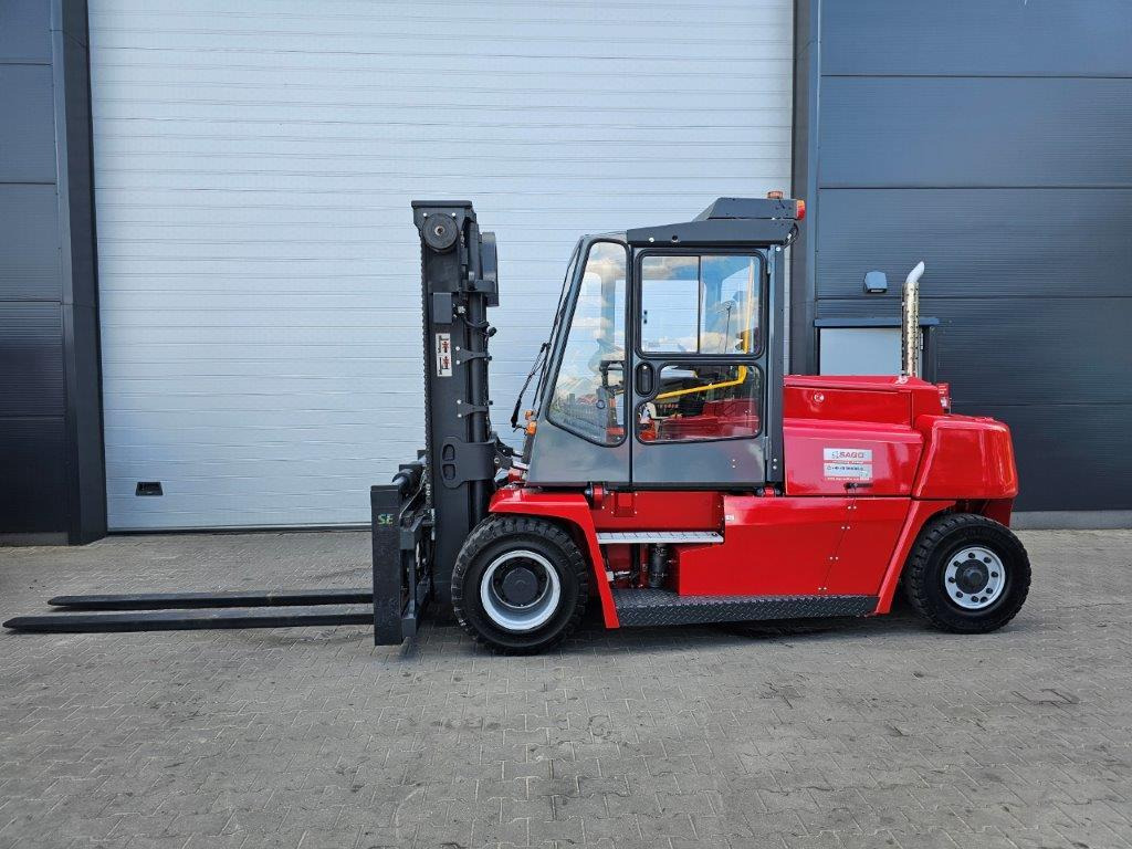 Kalmar DCF80-9 - Dieseltrukki: kuva Kalmar DCF80-9 - Dieseltrukki Kalmar DCF80-9 - Dieseltrukki: kuva Kalmar DCF80-9 - Dieseltrukki
