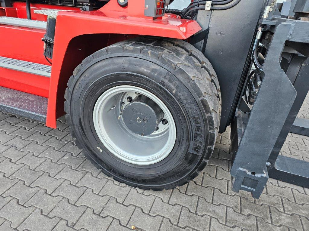 Kalmar DCG160-12 - Drehsitz - Dieseltrukki: kuva Kalmar DCG160-12 - Drehsitz - Dieseltrukki Kalmar DCG160-12 - Drehsitz - Dieseltrukki: kuva Kalmar DCG160-12 - Drehsitz - Dieseltrukki