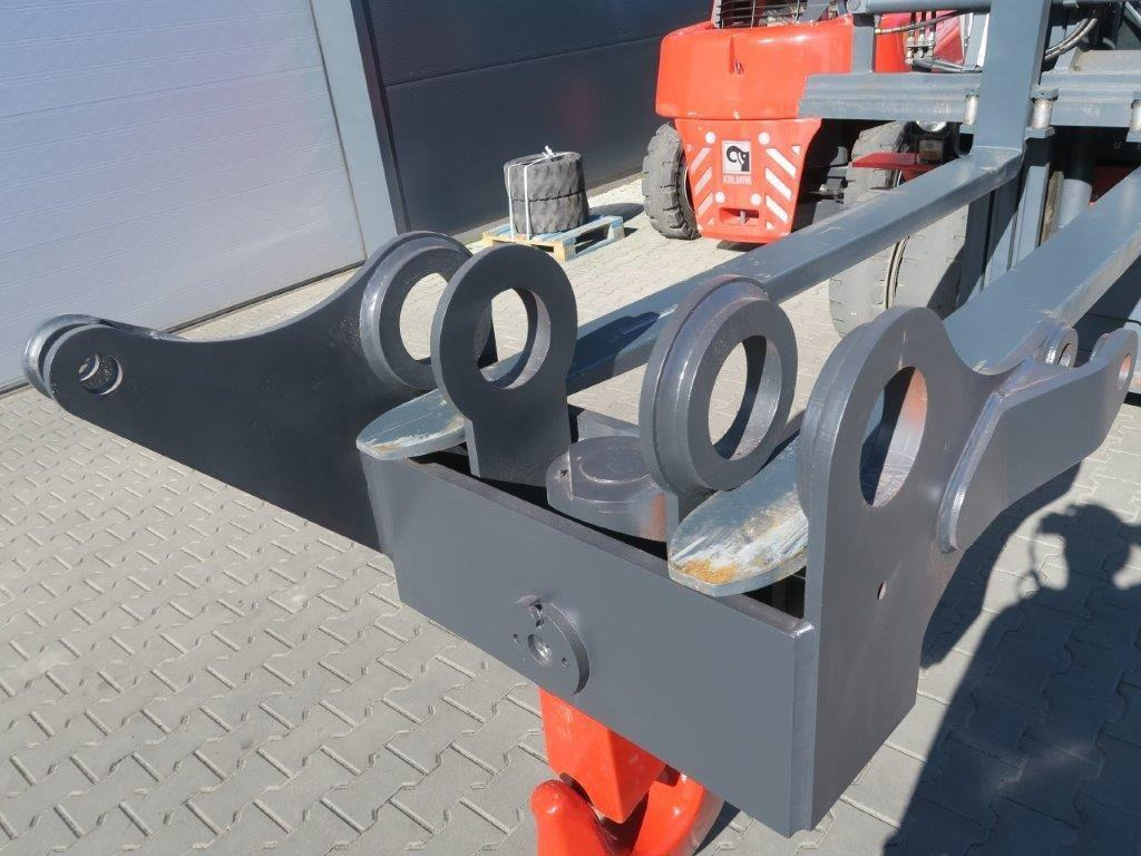 Kalmar DRG540-700 Reachstacker - Lisälaitteet - Konttikurottajat: kuva Kalmar DRG540-700 Reachstacker - Lisälaitteet - Konttikurottajat Kalmar DRG540-700 Reachstacker - Lisälaitteet - Konttikurottajat: kuva Kalmar DRG540-700 Reachstacker - Lisälaitteet - Konttikurottajat