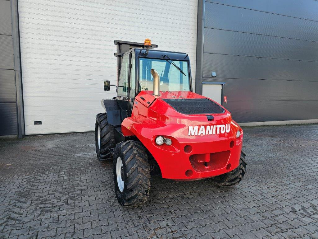 Manitou M50-4D - TRIPLEX- 4x4 - Maastotrukki: kuva Manitou M50-4D - TRIPLEX- 4x4 - Maastotrukki Manitou M50-4D - TRIPLEX- 4x4 - Maastotrukki: kuva Manitou M50-4D - TRIPLEX- 4x4 - Maastotrukki