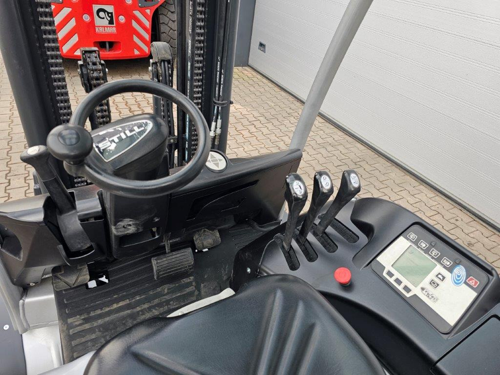 Still RX60-50 - TRIPLEX - Sähkötrukki: kuva Still RX60-50 - TRIPLEX - Sähkötrukki Still RX60-50 - TRIPLEX - Sähkötrukki: kuva Still RX60-50 - TRIPLEX - Sähkötrukki