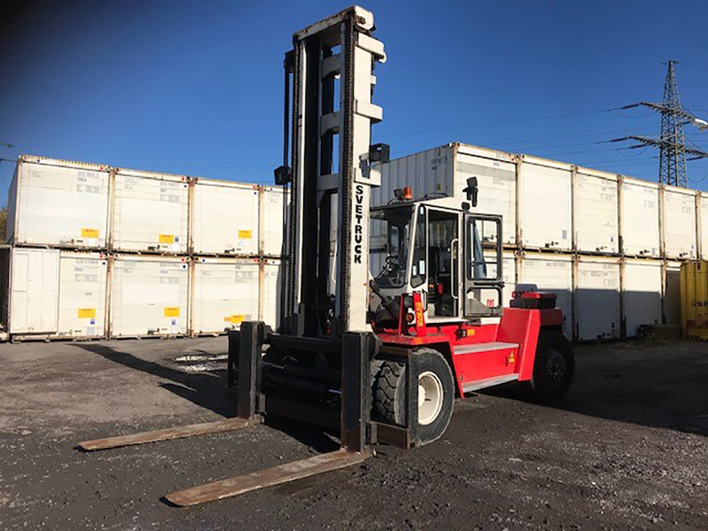 Svetruck 12120-35 - Dieseltrukki: kuva Svetruck 12120-35 - Dieseltrukki Svetruck 12120-35 - Dieseltrukki: kuva Svetruck 12120-35 - Dieseltrukki