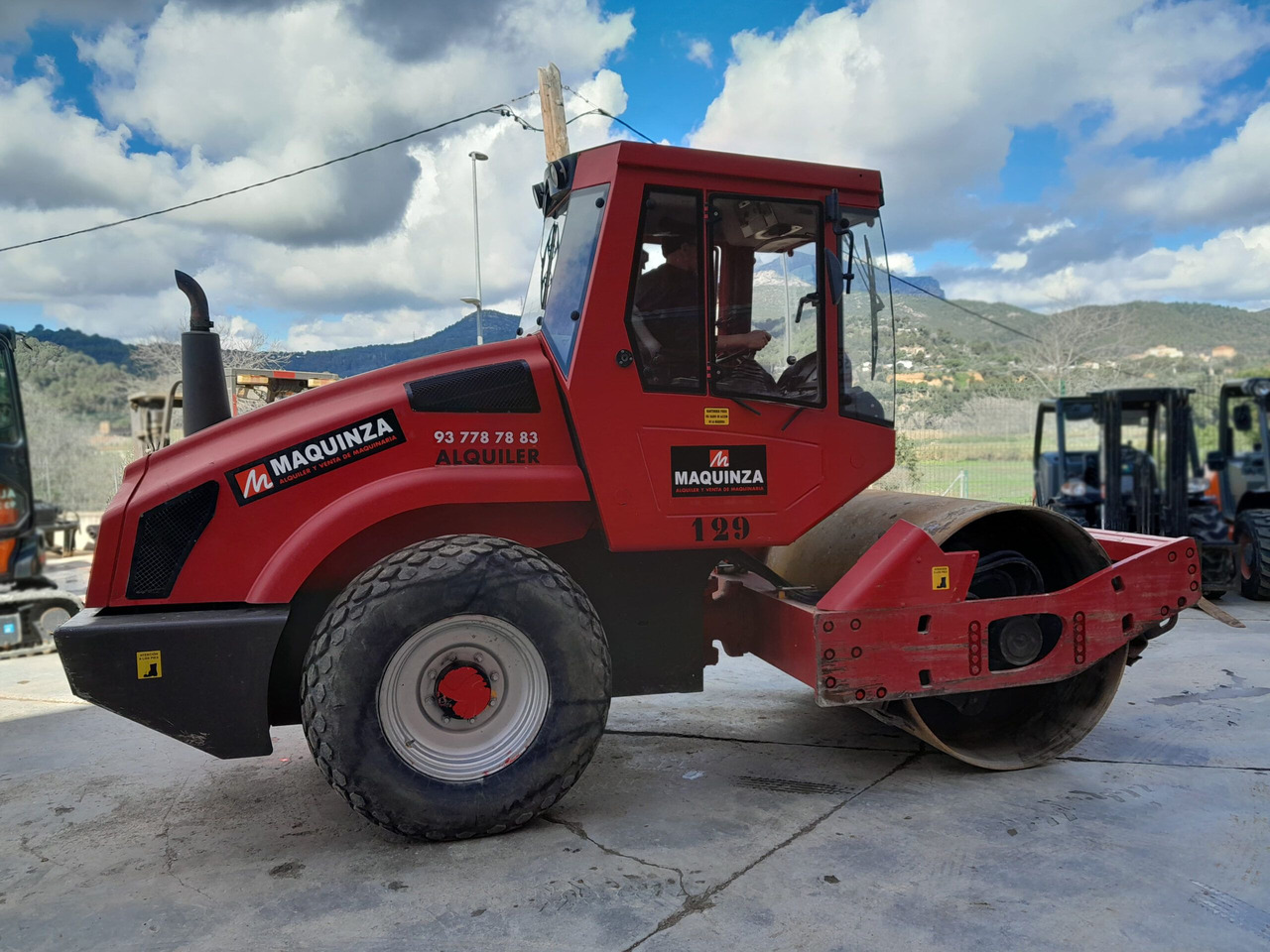 BOMAG BW177D4 - Tiivistyskone: kuva BOMAG BW177D4 - Tiivistyskone BOMAG BW177D4 - Tiivistyskone: kuva BOMAG BW177D4 - Tiivistyskone
