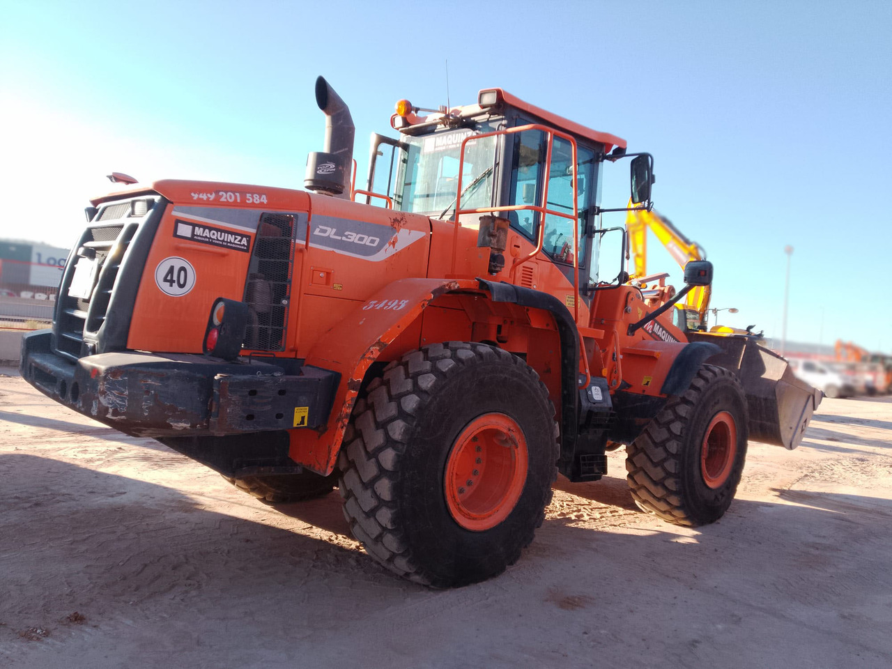 DOOSAN DL300-5 - Pyöräkuormaaja: kuva DOOSAN DL300-5 - Pyöräkuormaaja DOOSAN DL300-5 - Pyöräkuormaaja: kuva DOOSAN DL300-5 - Pyöräkuormaaja