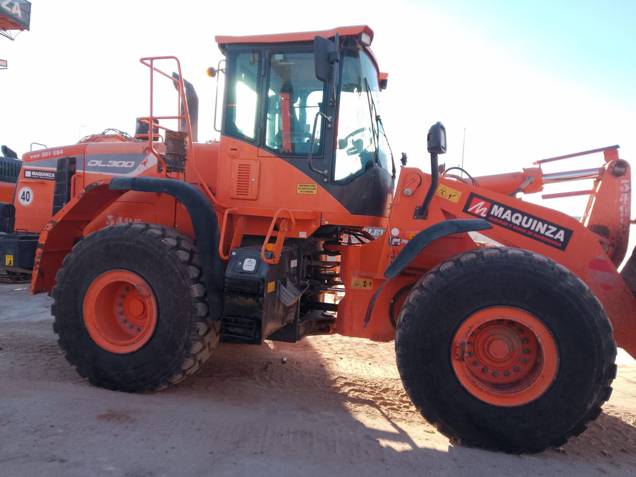 DOOSAN DL300-5 - Pyöräkuormaaja: kuva DOOSAN DL300-5 - Pyöräkuormaaja DOOSAN DL300-5 - Pyöräkuormaaja: kuva DOOSAN DL300-5 - Pyöräkuormaaja