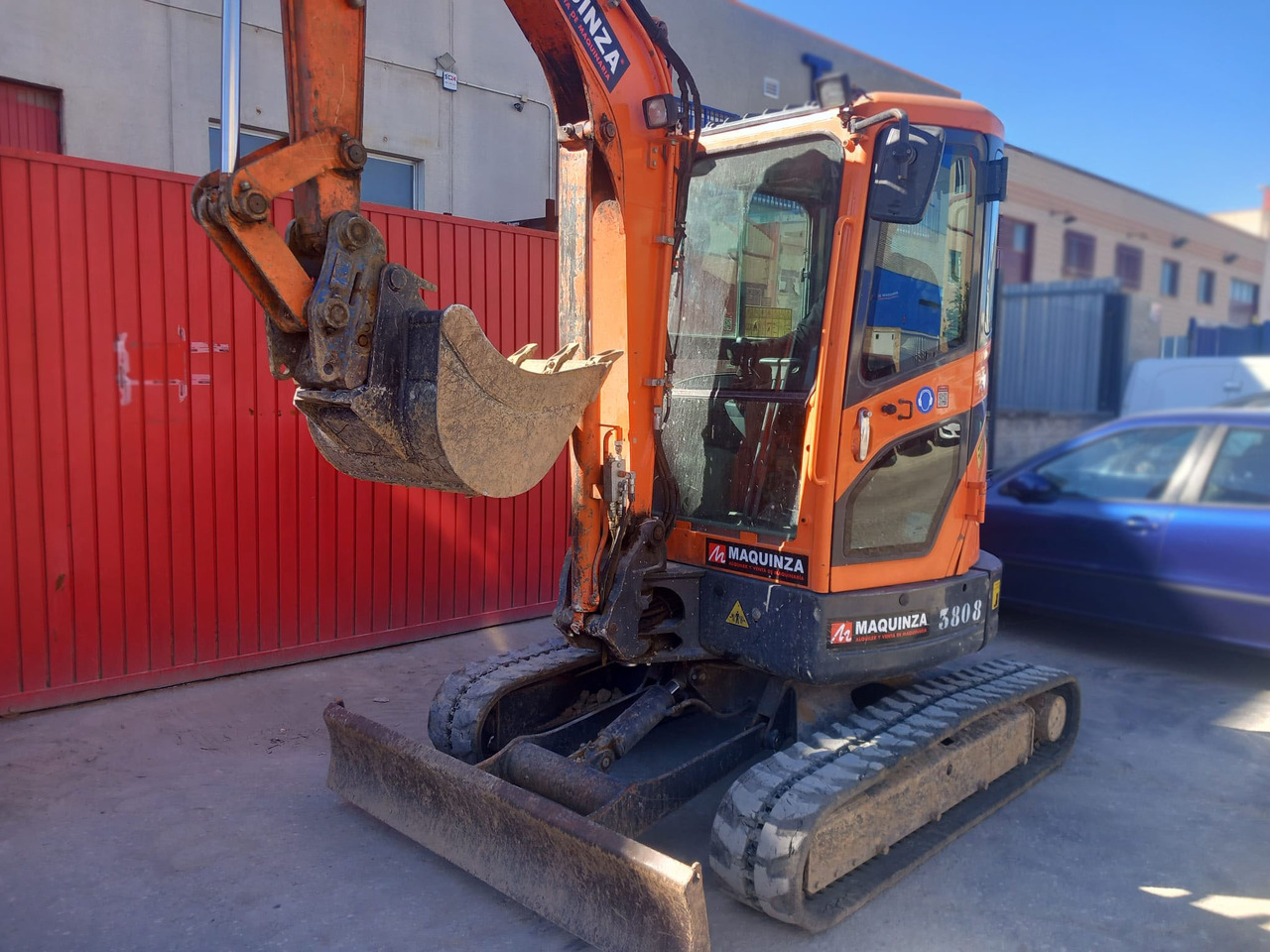 DOOSAN DX35Z - Minikuormaaja: kuva DOOSAN DX35Z - Minikuormaaja DOOSAN DX35Z - Minikuormaaja: kuva DOOSAN DX35Z - Minikuormaaja