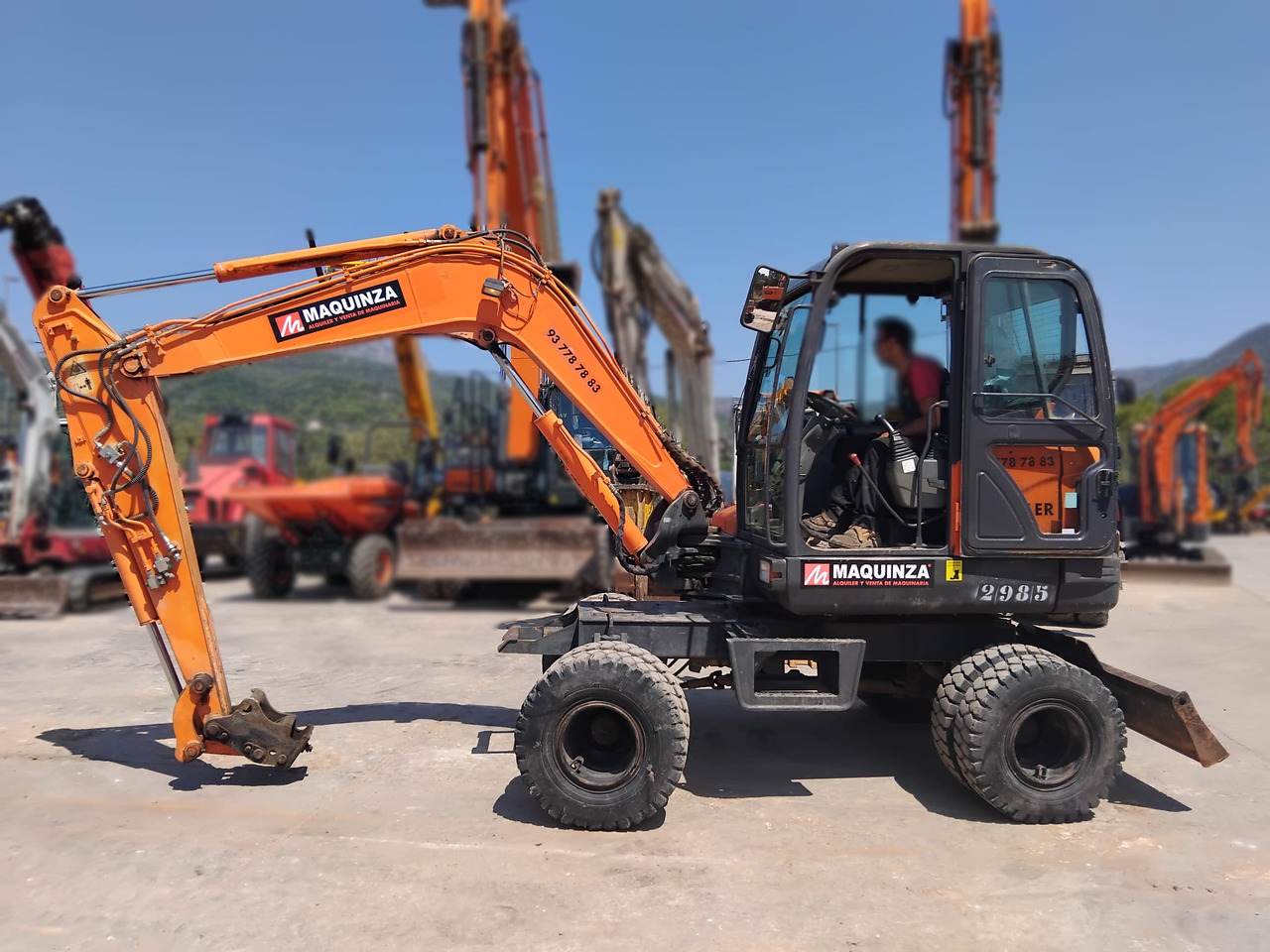 DOOSAN DX55W - Minikuormaaja: kuva DOOSAN DX55W - Minikuormaaja DOOSAN DX55W - Minikuormaaja: kuva DOOSAN DX55W - Minikuormaaja