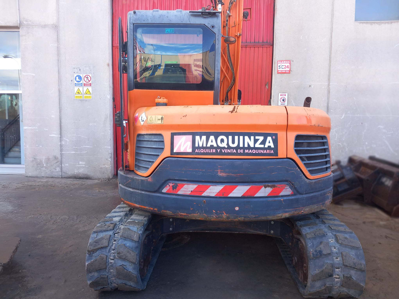 DOOSAN DX85R-3 - Minikuormaaja: kuva  DOOSAN DX85R-3 - Minikuormaaja DOOSAN DX85R-3 - Minikuormaaja: kuva  DOOSAN DX85R-3 - Minikuormaaja