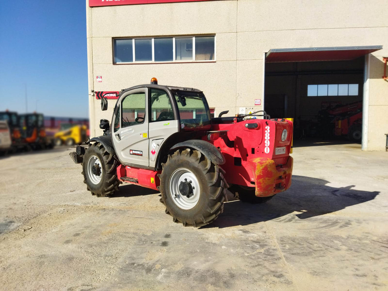 MANITOU MT1335 EASY 75D - Kurottaja: kuva MANITOU MT1335 EASY 75D - Kurottaja MANITOU MT1335 EASY 75D - Kurottaja: kuva MANITOU MT1335 EASY 75D - Kurottaja
