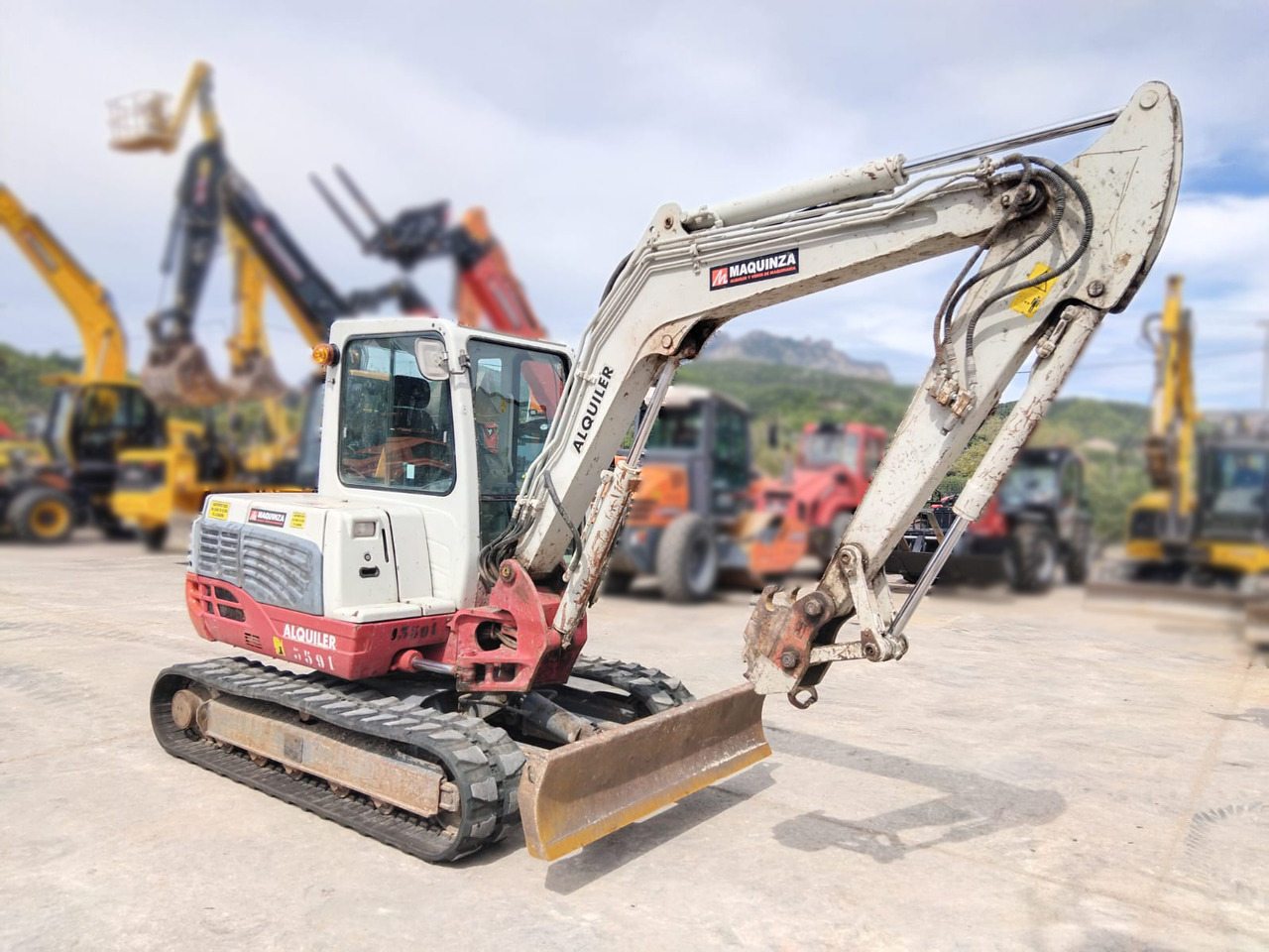 TAKEUCHI TB250 - Minikuormaaja: kuva TAKEUCHI TB250 - Minikuormaaja TAKEUCHI TB250 - Minikuormaaja: kuva TAKEUCHI TB250 - Minikuormaaja