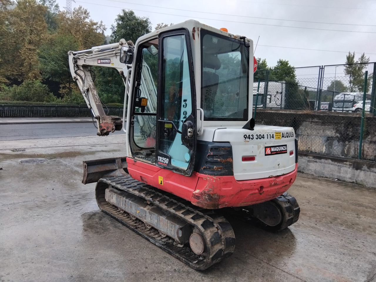 TAKEUCHI TB250 - Minikuormaaja: kuva TAKEUCHI TB250 - Minikuormaaja TAKEUCHI TB250 - Minikuormaaja: kuva TAKEUCHI TB250 - Minikuormaaja