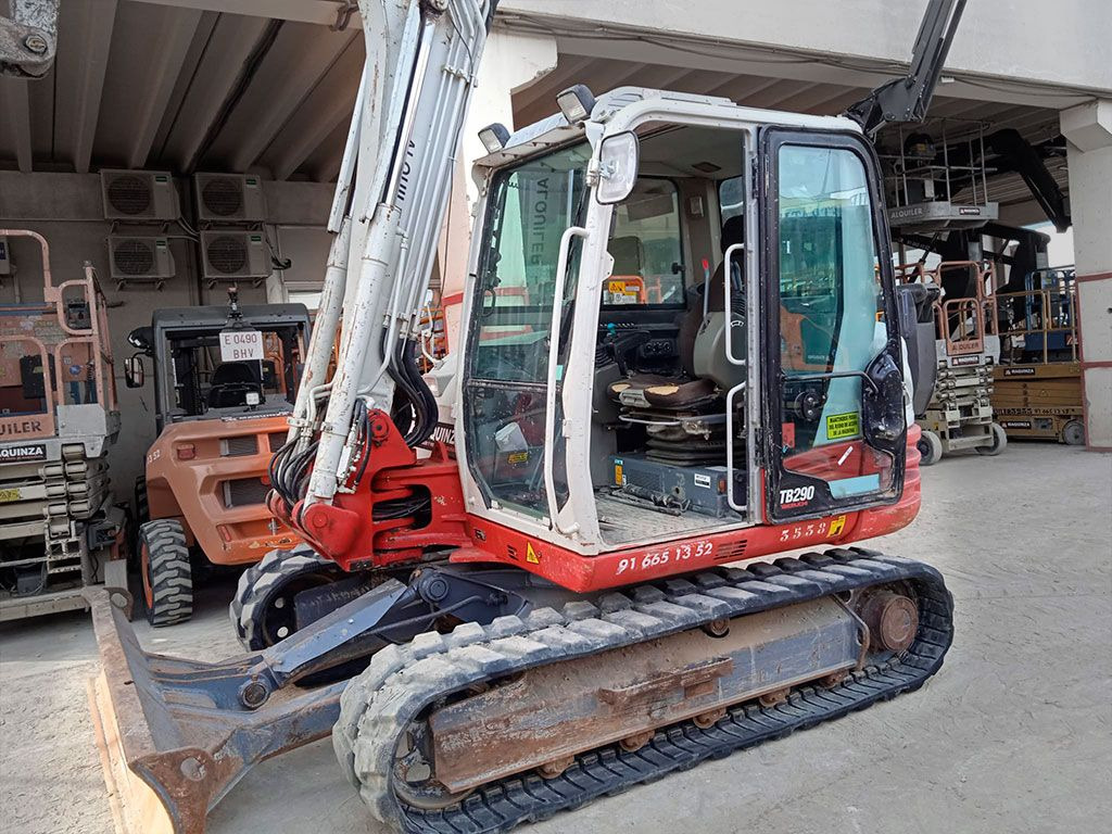 TAKEUCHI TB290 - Minikuormaaja: kuva TAKEUCHI TB290 - Minikuormaaja TAKEUCHI TB290 - Minikuormaaja: kuva TAKEUCHI TB290 - Minikuormaaja