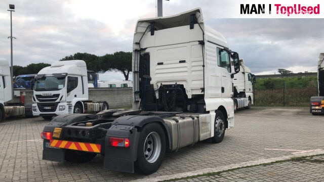 MAN TGX 18.500 4X2 BLS - Vetopöytäauto: kuva MAN TGX 18.500 4X2 BLS - Vetopöytäauto MAN TGX 18.500 4X2 BLS - Vetopöytäauto: kuva MAN TGX 18.500 4X2 BLS - Vetopöytäauto