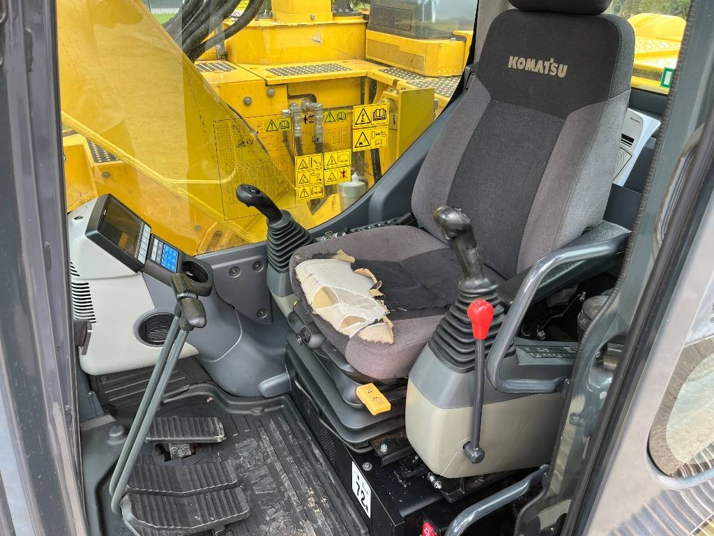 Komatsu PC 138 US-11 - Telakaivukone: kuva Komatsu PC 138 US-11 - Telakaivukone Komatsu PC 138 US-11 - Telakaivukone: kuva Komatsu PC 138 US-11 - Telakaivukone