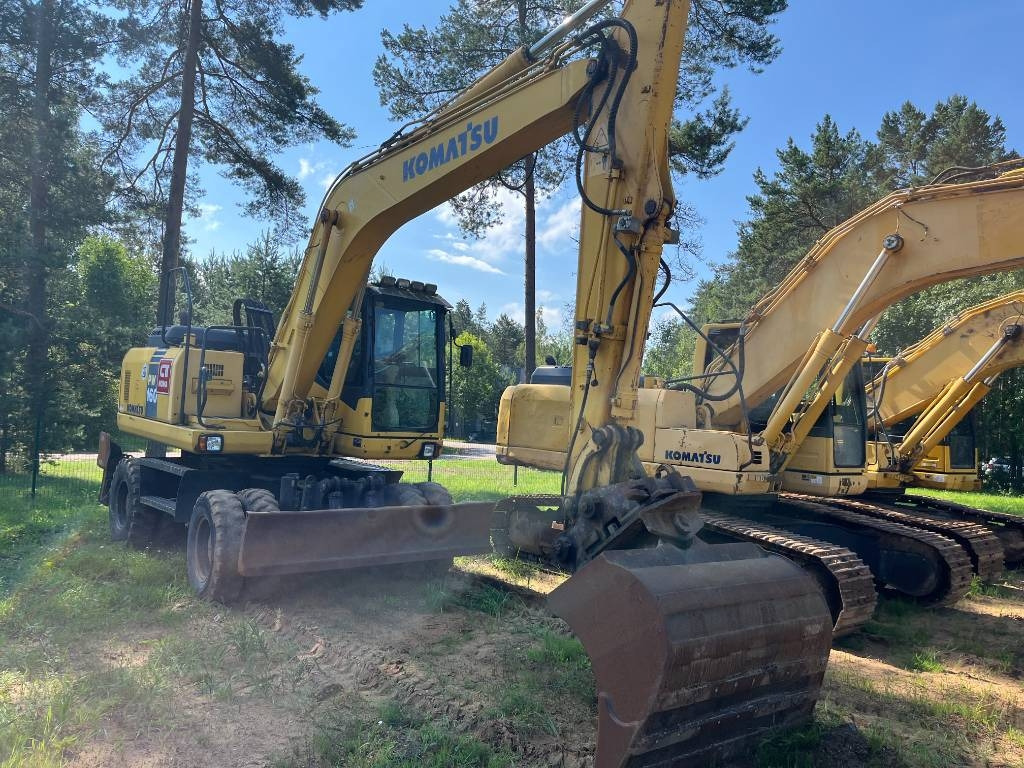 Komatsu PW 160-7 - Pyöräalustainen kaivinkone: kuva Komatsu PW 160-7 - Pyöräalustainen kaivinkone Komatsu PW 160-7 - Pyöräalustainen kaivinkone: kuva Komatsu PW 160-7 - Pyöräalustainen kaivinkone