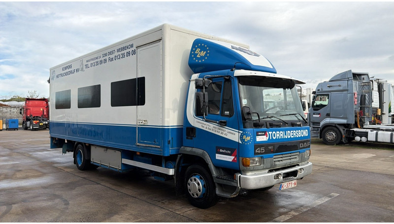 DAF 45 ATI 150 (BELGIAN TRUCK / STEEL SUSP. / LAMES / PERFECT CONDITION / LIFT) - Umpikori kuorma-auto: kuva DAF 45 ATI 150 (BELGIAN TRUCK / STEEL SUSP. / LAMES / PERFECT CONDITION / LIFT) - Umpikori kuorma-auto DAF 45 ATI 150 (BELGIAN TRUCK / STEEL SUSP. / LAMES / PERFECT CONDITION / LIFT) - Umpikori kuorma-auto: kuva DAF 45 ATI 150 (BELGIAN TRUCK / STEEL SUSP. / LAMES / PERFECT CONDITION / LIFT) - Umpikori kuorma-auto