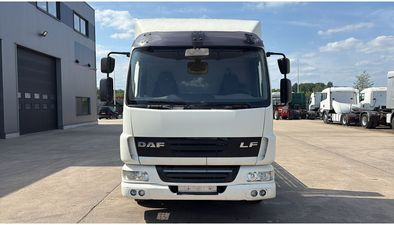 DAF LF 45.210 (EURO 5 / HOLLAND TRUCK / NEW CONSTRUCTION / EURO 5 / PERFECT CONDITION) - Kuljetin kuorma-auto: kuva DAF LF 45.210 (EURO 5 / HOLLAND TRUCK / NEW CONSTRUCTION / EURO 5 / PERFECT CONDITION) - Kuljetin kuorma-auto DAF LF 45.210 (EURO 5 / HOLLAND TRUCK / NEW CONSTRUCTION / EURO 5 / PERFECT CONDITION) - Kuljetin kuorma-auto: kuva DAF LF 45.210 (EURO 5 / HOLLAND TRUCK / NEW CONSTRUCTION / EURO 5 / PERFECT CONDITION) - Kuljetin kuorma-auto