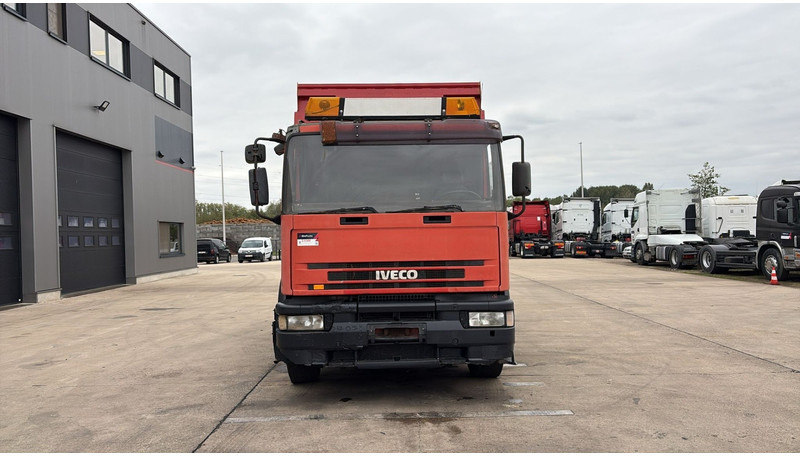Iveco Eurotech 240 E 42 (POMPE MANUELLE / MANUAL PUMP / MANUAL GEARBOX / BOITE MANUELLE) - Kippiauto kuorma-auto: kuva Iveco Eurotech 240 E 42 (POMPE MANUELLE / MANUAL PUMP / MANUAL GEARBOX / BOITE MANUELLE) - Kippiauto kuorma-auto Iveco Eurotech 240 E 42 (POMPE MANUELLE / MANUAL PUMP / MANUAL GEARBOX / BOITE MANUELLE) - Kippiauto kuorma-auto: kuva Iveco Eurotech 240 E 42 (POMPE MANUELLE / MANUAL PUMP / MANUAL GEARBOX / BOITE MANUELLE) - Kippiauto kuorma-auto