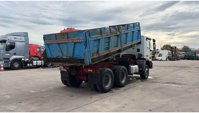 Iveco Eurotrakker 260 E 37 (POMPE MANUELLE / MANUAL PUMP / LAMES / STEEL SUSP. / BIG AXLE / GRANT PONT) - Kippiauto kuorma-auto: kuva Iveco Eurotrakker 260 E 37 (POMPE MANUELLE / MANUAL PUMP / LAMES / STEEL SUSP. / BIG AXLE / GRANT PONT) - Kippiauto kuorma-auto Iveco Eurotrakker 260 E 37 (POMPE MANUELLE / MANUAL PUMP / LAMES / STEEL SUSP. / BIG AXLE / GRANT PONT) - Kippiauto kuorma-auto: kuva Iveco Eurotrakker 260 E 37 (POMPE MANUELLE / MANUAL PUMP / LAMES / STEEL SUSP. / BIG AXLE / GRANT PONT) - Kippiauto kuorma-auto