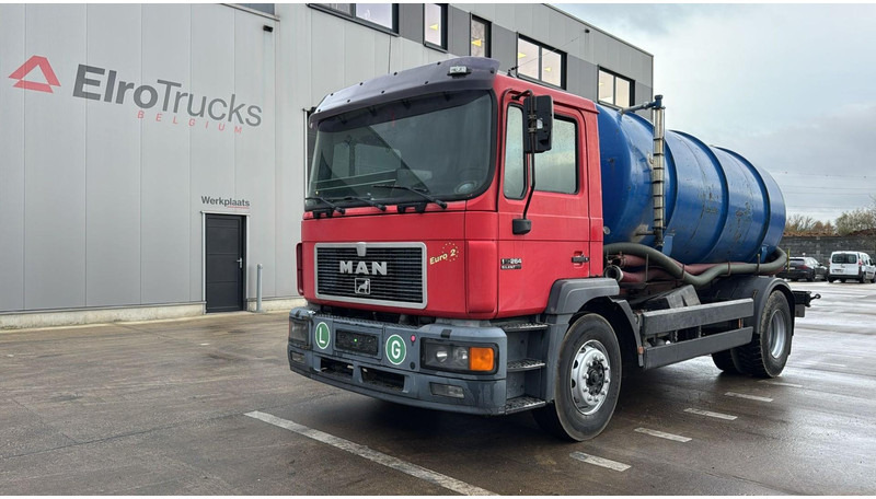 MAN 18.264 F2000 (11000L / EURO 2 / MANUAL GEARBOX / 6 CYLINDER) - Puhtaanpitoauto: kuva MAN 18.264 F2000 (11000L / EURO 2 / MANUAL GEARBOX / 6 CYLINDER) - Puhtaanpitoauto MAN 18.264 F2000 (11000L / EURO 2 / MANUAL GEARBOX / 6 CYLINDER) - Puhtaanpitoauto: kuva MAN 18.264 F2000 (11000L / EURO 2 / MANUAL GEARBOX / 6 CYLINDER) - Puhtaanpitoauto