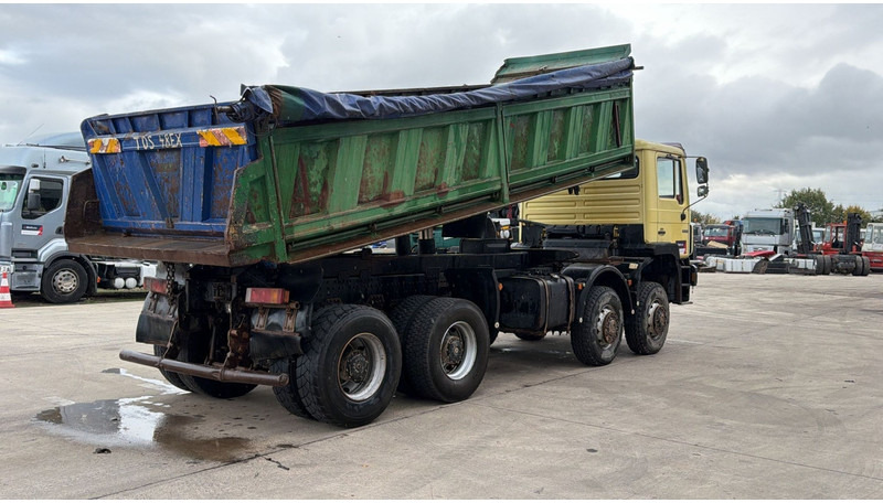 MAN 35.402 (8X8 / BIG AXLES / GRAND PONT / LAMES / STEEL SUSP. / 6 CYLINDER) - Kippiauto kuorma-auto: kuva MAN 35.402 (8X8 / BIG AXLES / GRAND PONT / LAMES / STEEL SUSP. / 6 CYLINDER) - Kippiauto kuorma-auto MAN 35.402 (8X8 / BIG AXLES / GRAND PONT / LAMES / STEEL SUSP. / 6 CYLINDER) - Kippiauto kuorma-auto: kuva MAN 35.402 (8X8 / BIG AXLES / GRAND PONT / LAMES / STEEL SUSP. / 6 CYLINDER) - Kippiauto kuorma-auto