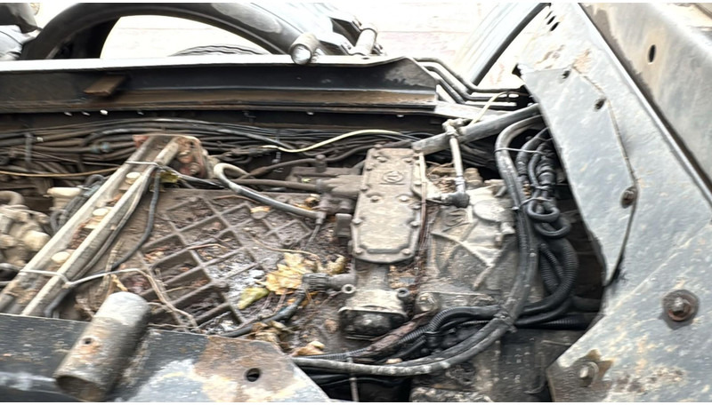 Leasing MAN 41.414 (6 CYLINDER / STEEL SUSP. / LAMES / BIG AXLE / GRAND PONT) MAN 41.414 (6 CYLINDER / STEEL SUSP. / LAMES / BIG AXLE / GRAND PONT): kuva Leasing MAN 41.414 (6 CYLINDER / STEEL SUSP. / LAMES / BIG AXLE / GRAND PONT) MAN 41.414 (6 CYLINDER / STEEL SUSP. / LAMES / BIG AXLE / GRAND PONT)